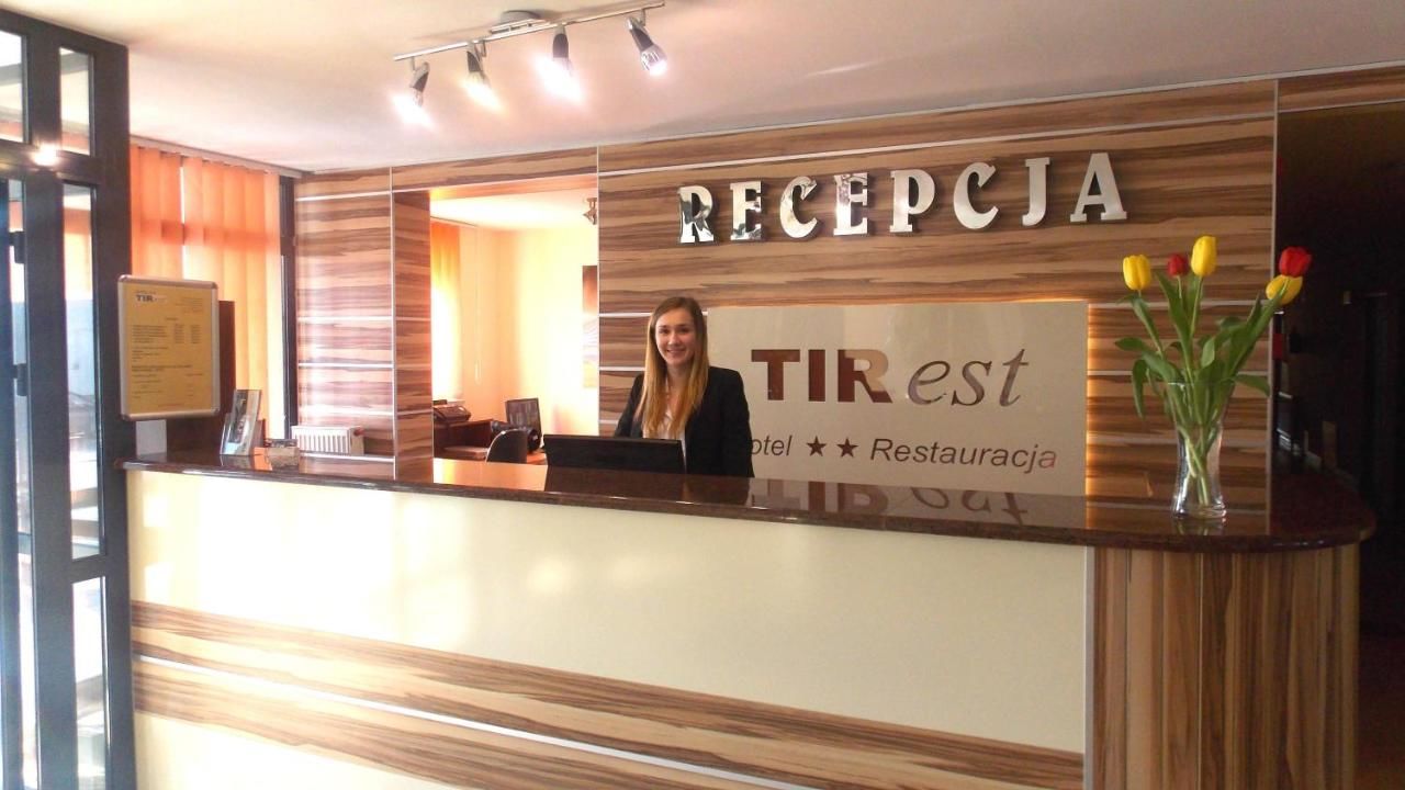 Отель Hotel TIREST Гребишев-34
