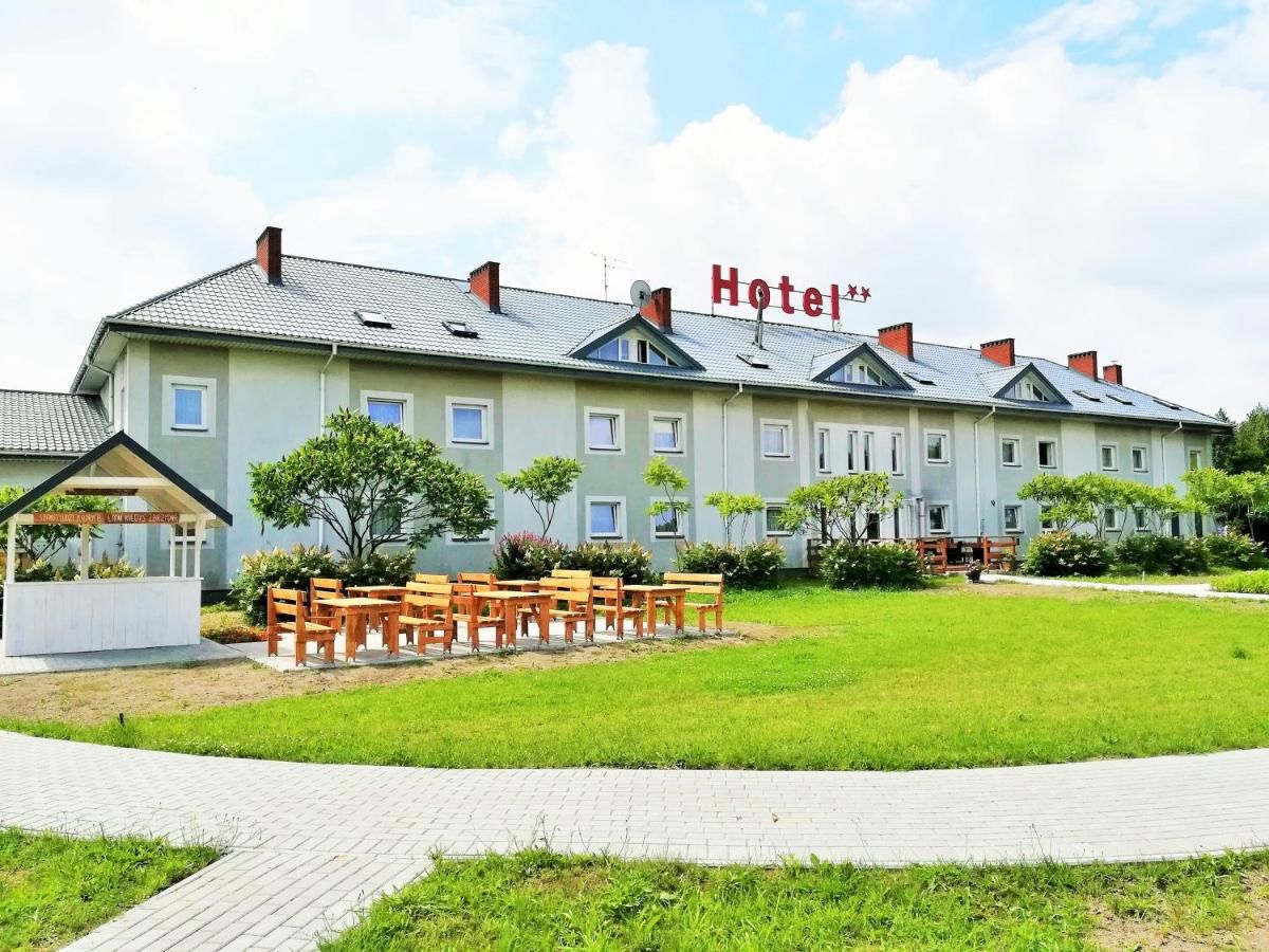Отель Hotel TIREST Гребишев-36